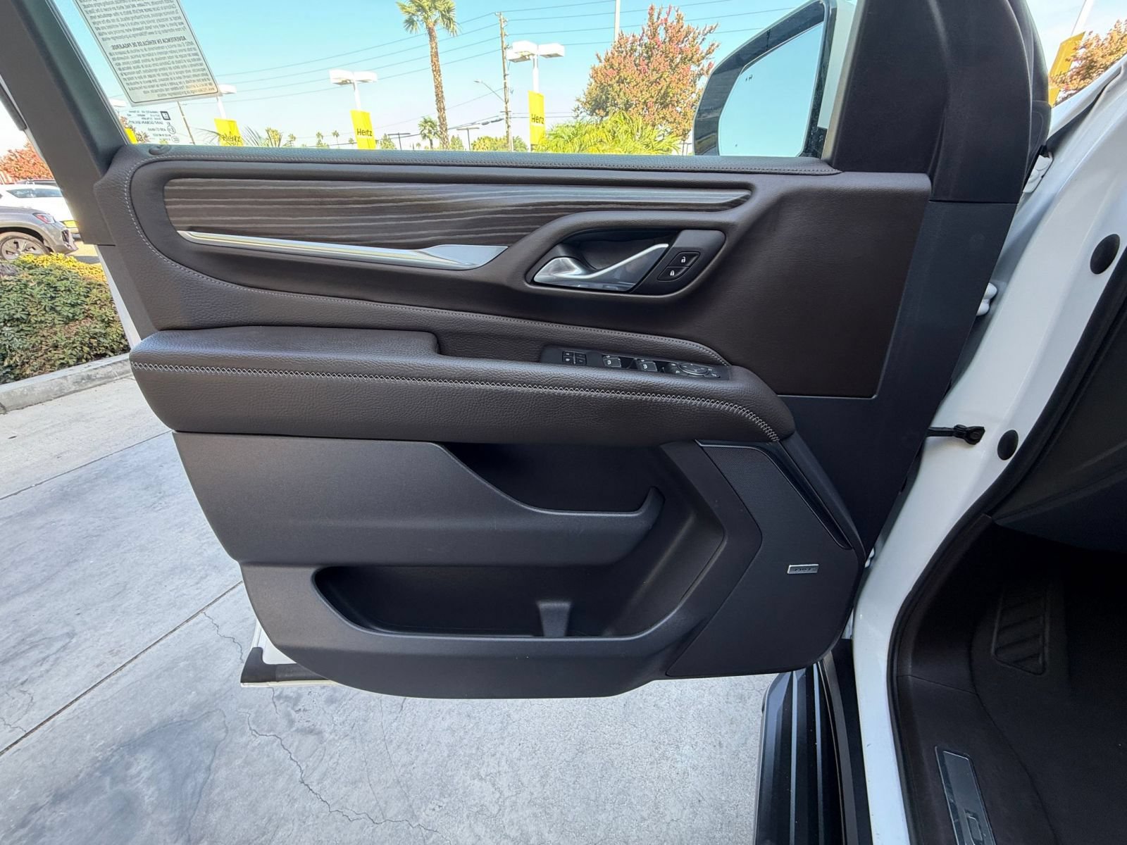 Used 2023 GMC Yukon Denali AWD/4WD image 18