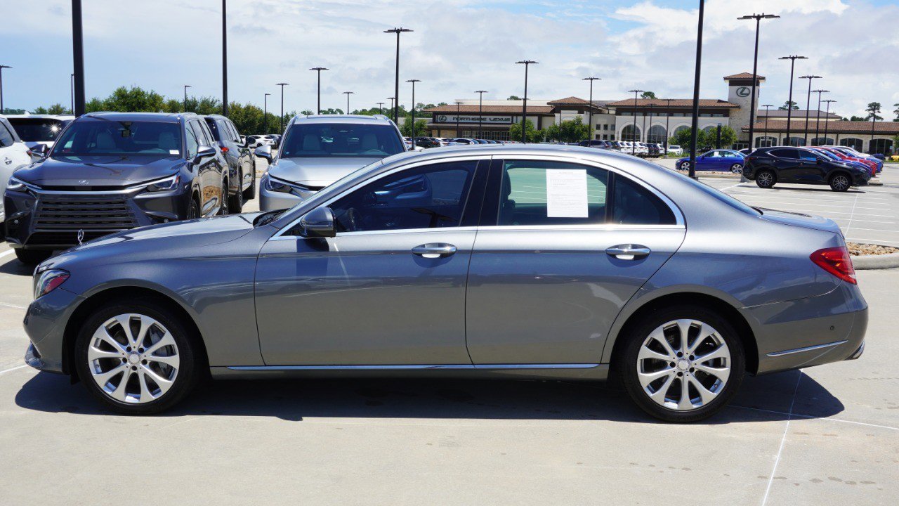 Used 2017 Mercedes-Benz E 300 image 5