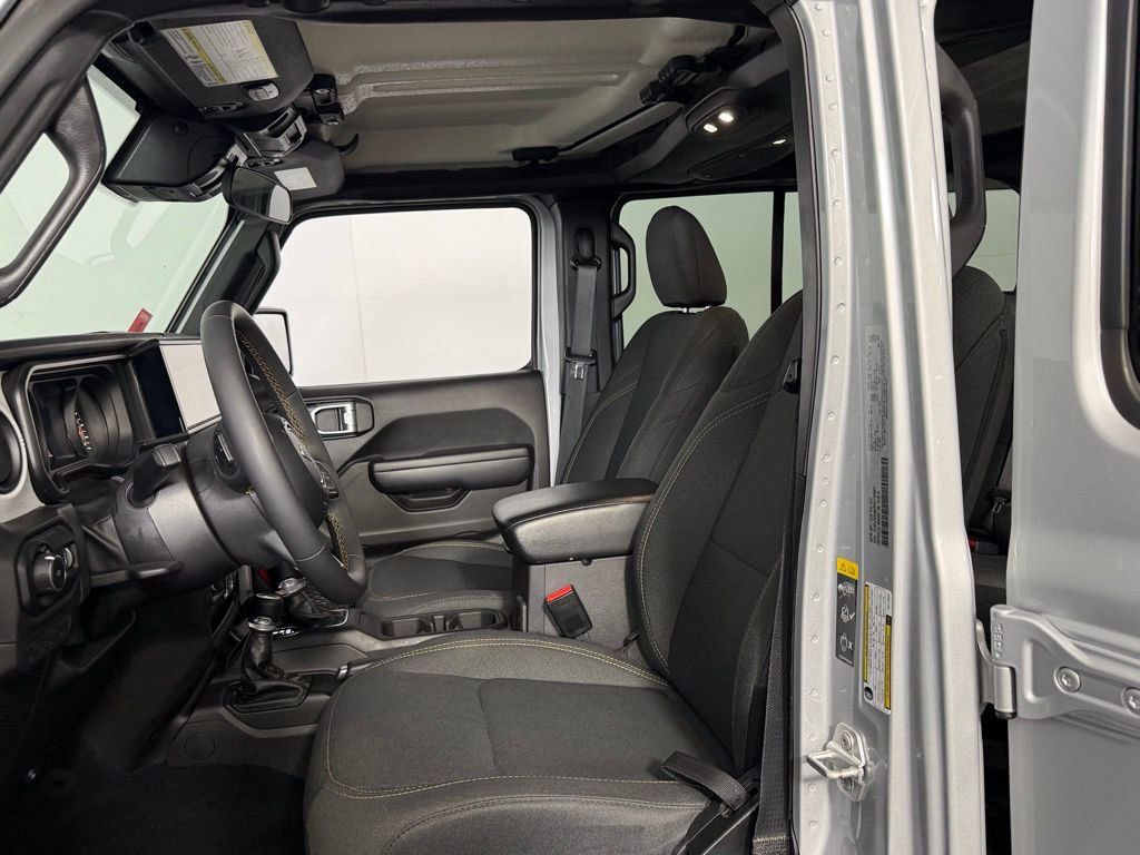 Used 2024 Jeep Wrangler Sport S image 17