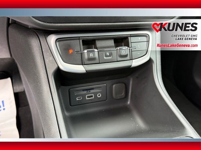 Used 2024 GMC Terrain SLT AWD/4WD image 22