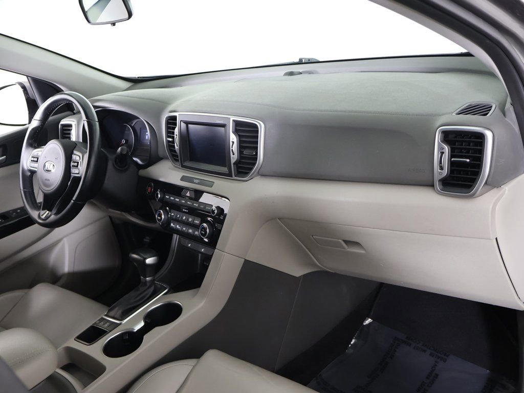 Used 2018 Kia Sportage EX image 25