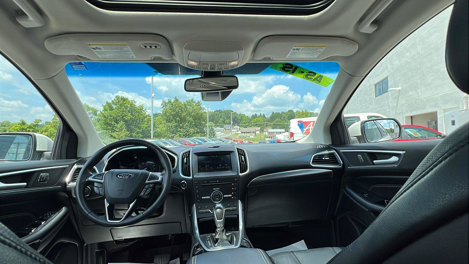Used 2015 Ford Edge Titanium w/ Equipment Group 302A AWD/4WD image 21