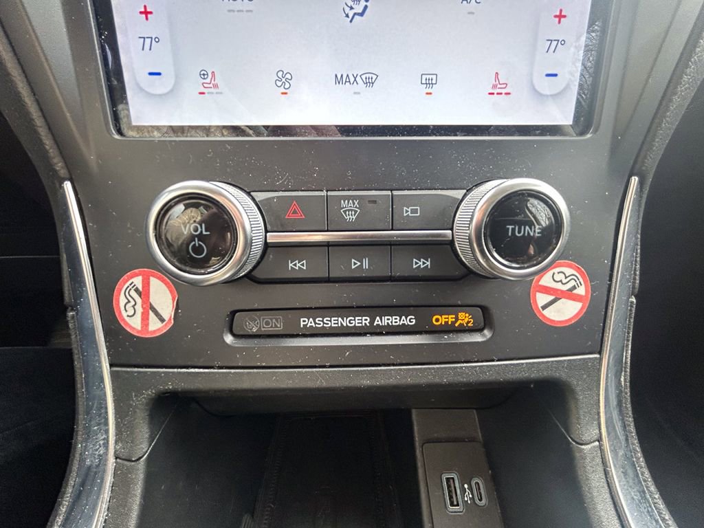 Certified 2024 Ford Edge Titanium image 18