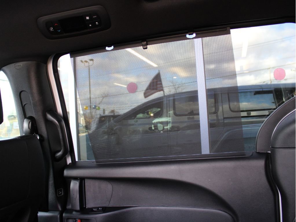 New 2026 Chrysler Pacifica Select image 27