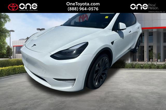 Used 2022 Tesla Model Y Performance AWD/4WD image 1