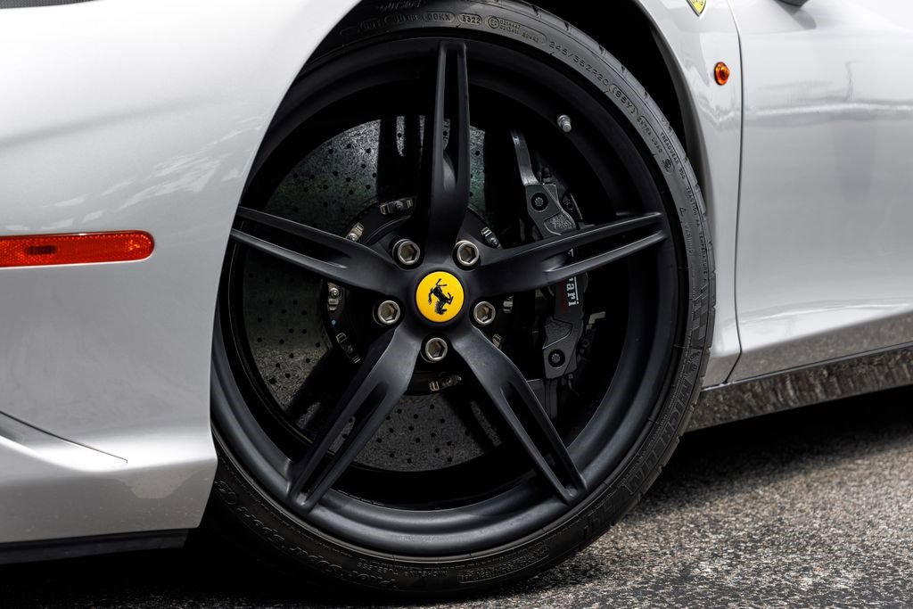 Used 2015 Ferrari 458 Speciale Coupe image 18