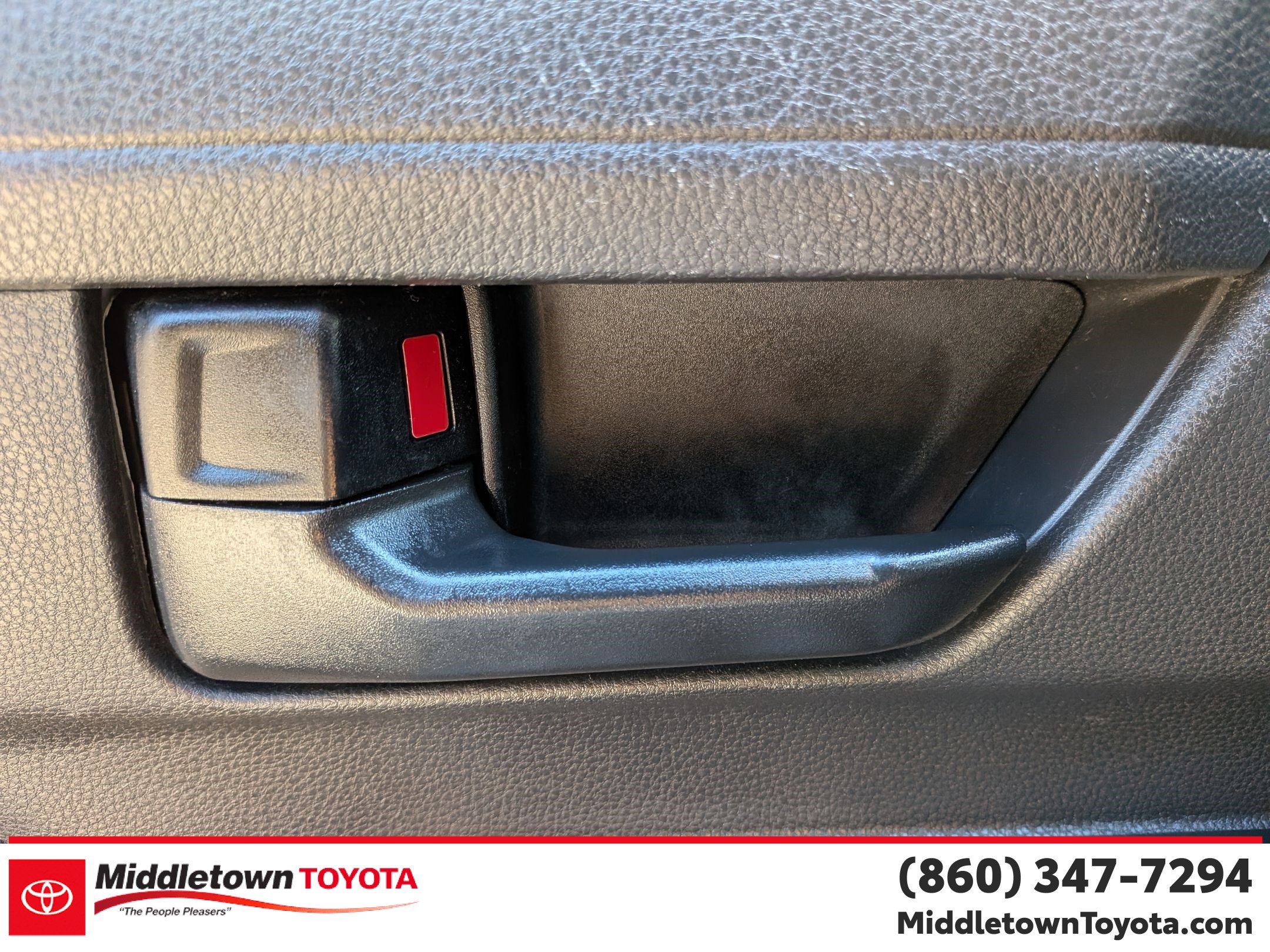 Certified 2024 Toyota Tacoma SR5 AWD/4WD image 11