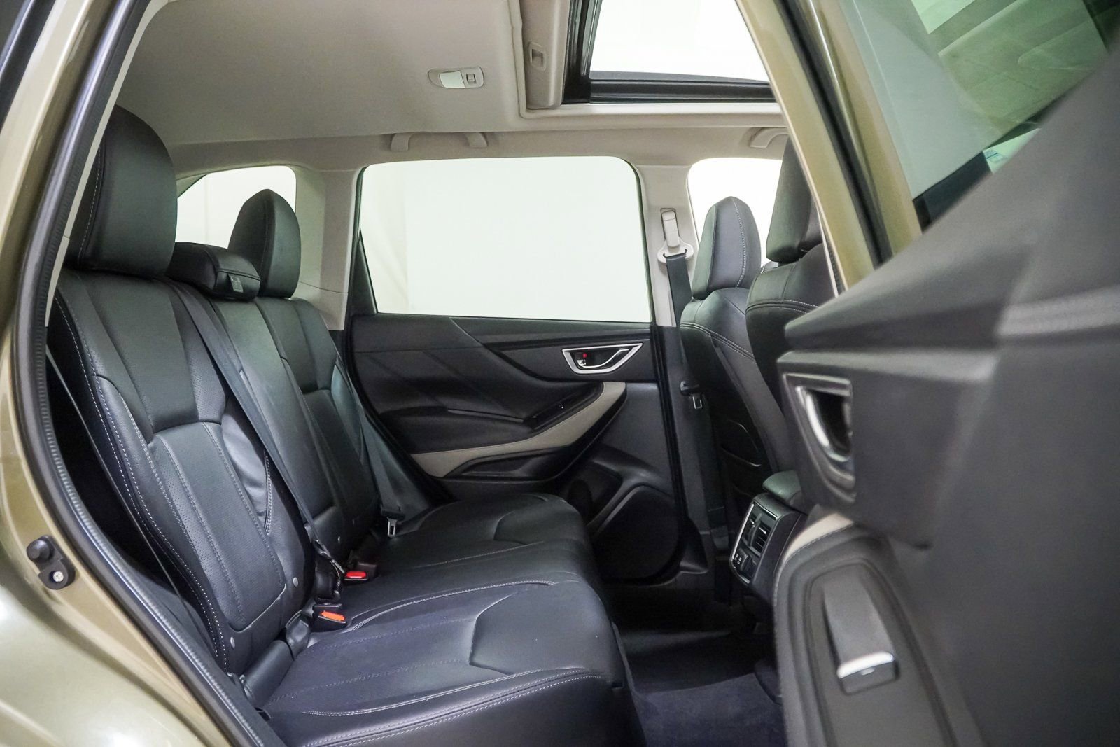 Used 2023 Subaru Forester Limited AWD/4WD image 41