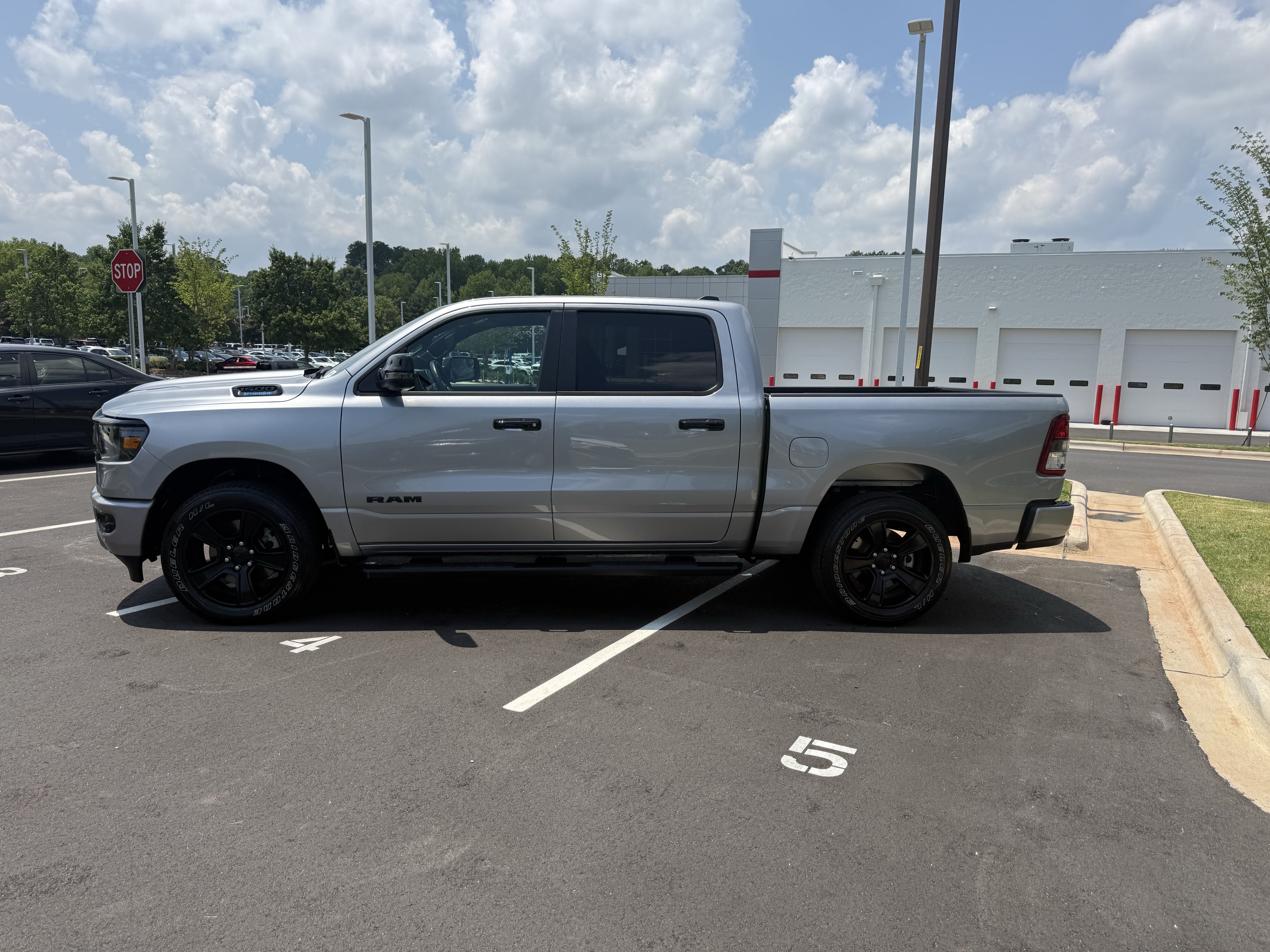 Used 2024 RAM 1500 Big Horn AWD/4WD image 7