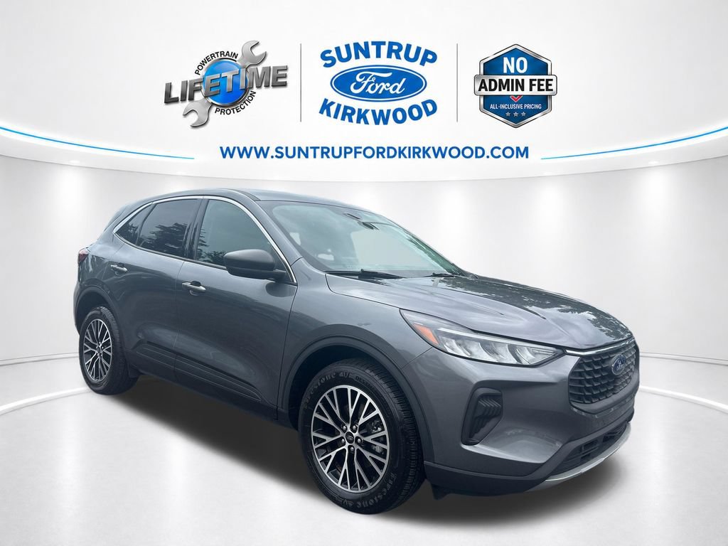 Used 2023 Ford Escape Active w/ Tech Pack #1 AWD/4WD image 9