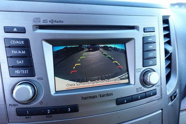 Used 2014 Subaru Outback 2.5i Limited w/ Moonroof Package image 18