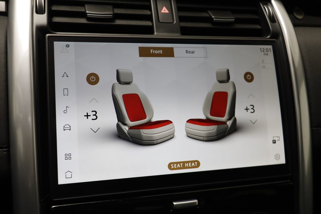 Used 2025 Land Rover Discovery S image 10