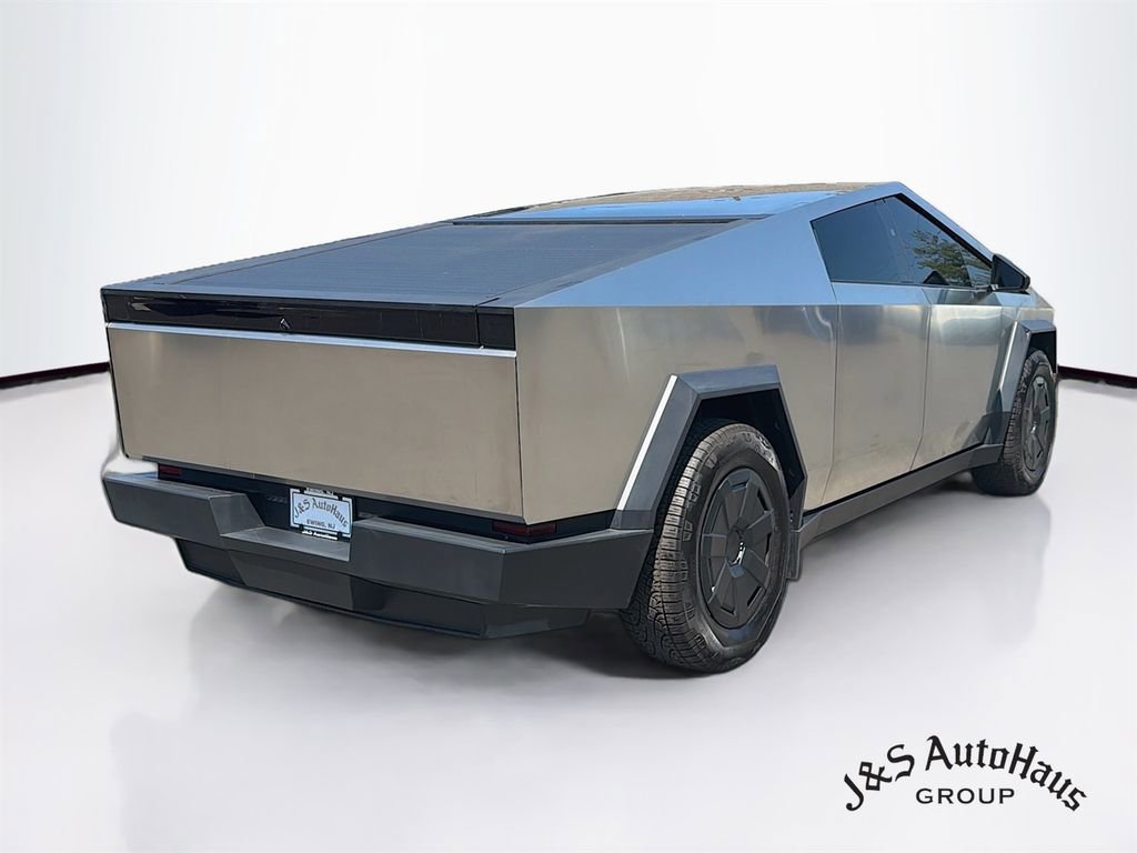 Used 2024 Tesla Cybertruck AWD Crew Cab image 7