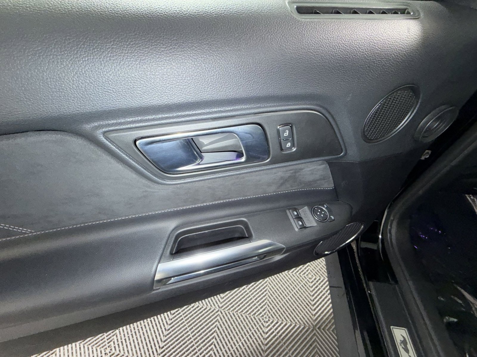 Used 2019 Ford Mustang GT Premium w/ GT Performance Package image 15