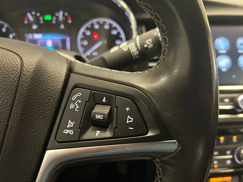 Used 2020 Buick Encore Preferred image 19