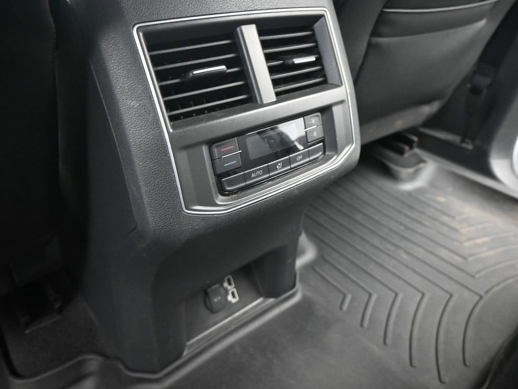 Used 2019 Volkswagen Atlas SE image 17