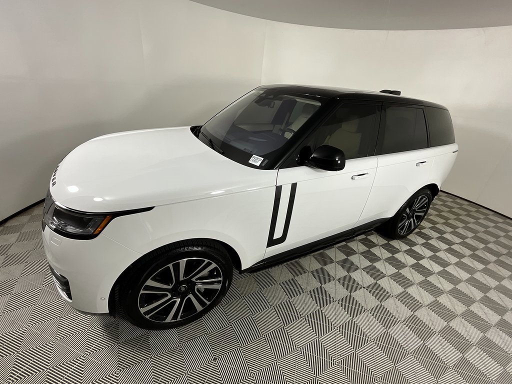 Certified 2023 Land Rover Range Rover SE image 9