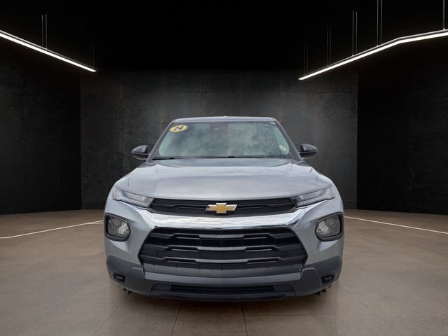Used 2023 Chevrolet TrailBlazer LS AWD/4WD image 2
