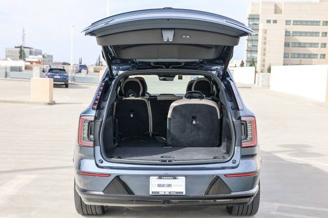 New 2025 Volvo EX90 Plus image 28