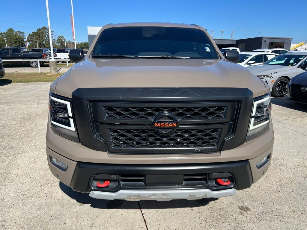 Used 2022 Nissan Titan PRO-4X w/ Pro-4x Utility Package image 8