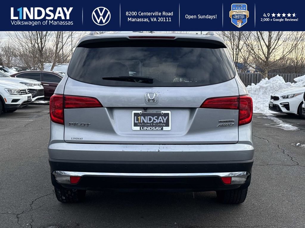 Used 2018 Honda Pilot Touring image 3