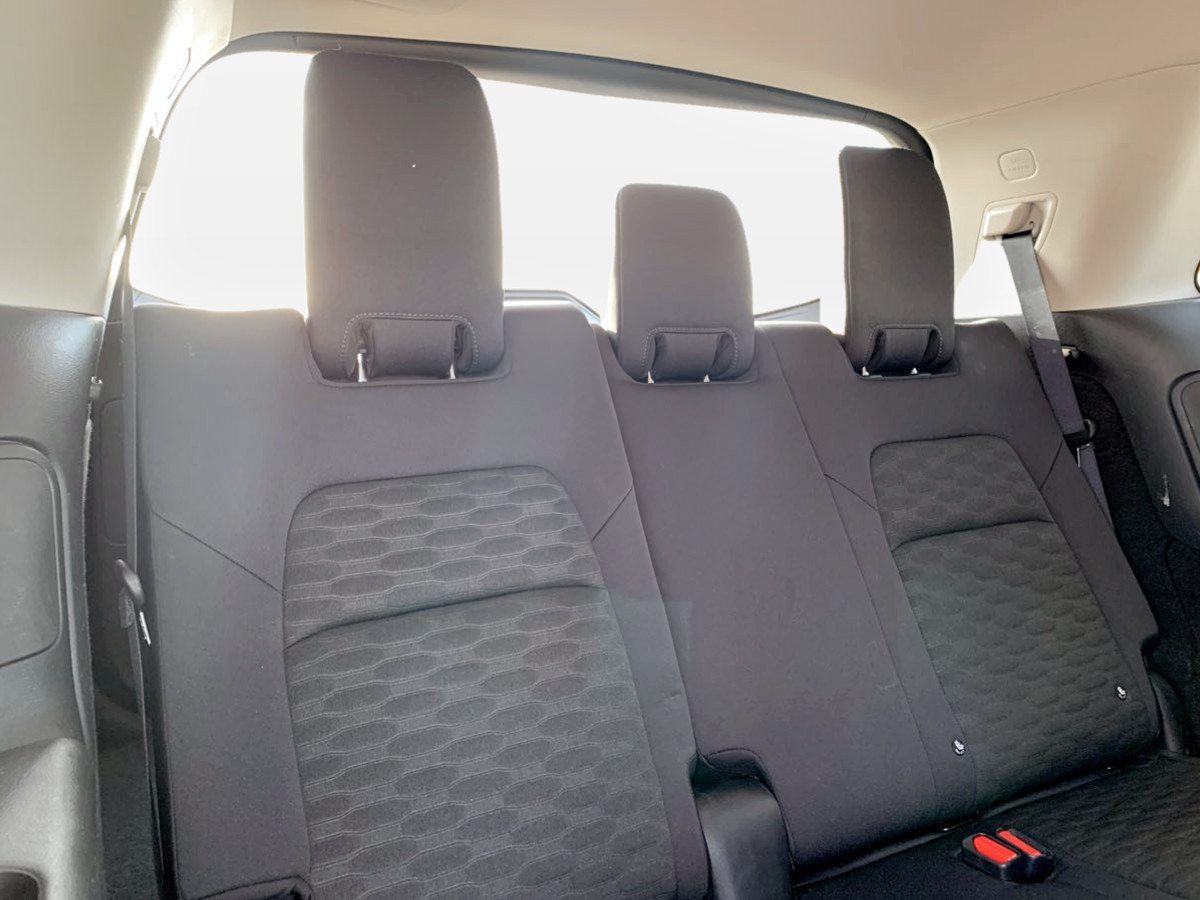 Used 2024 Nissan Pathfinder SV FWD image 18