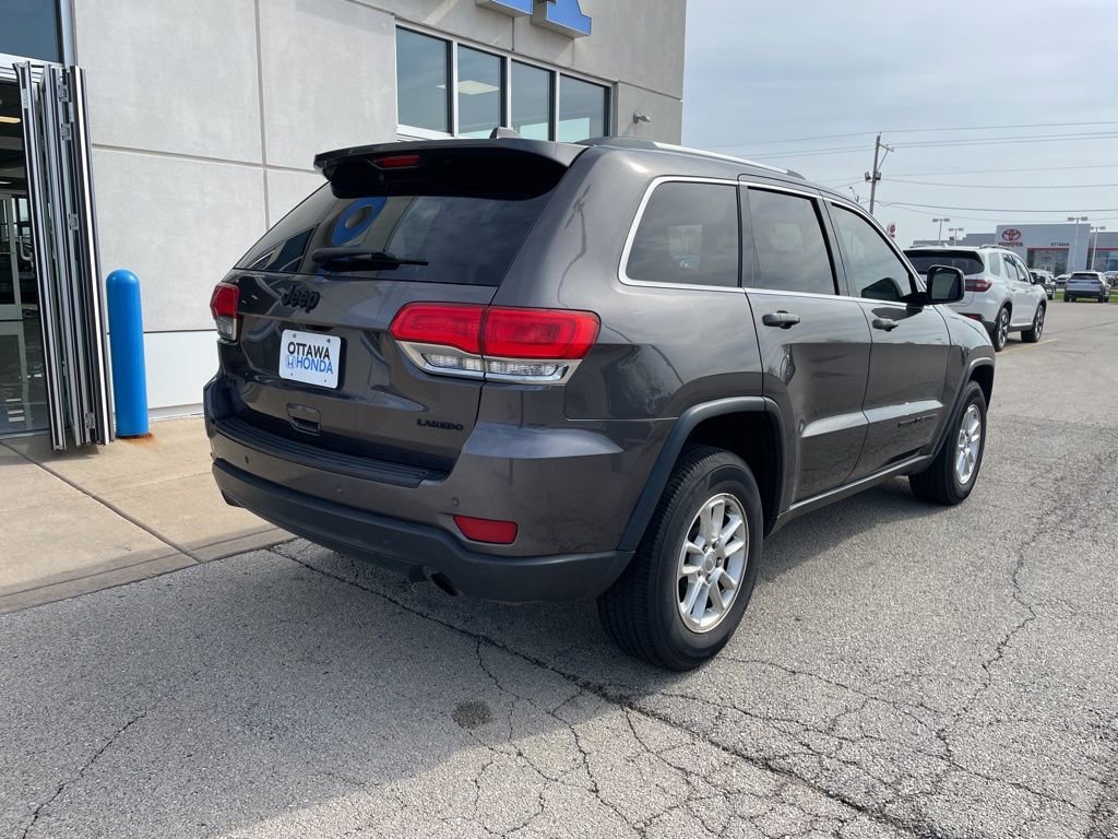 Used 2018 Jeep Grand Cherokee Laredo AWD/4WD image 5