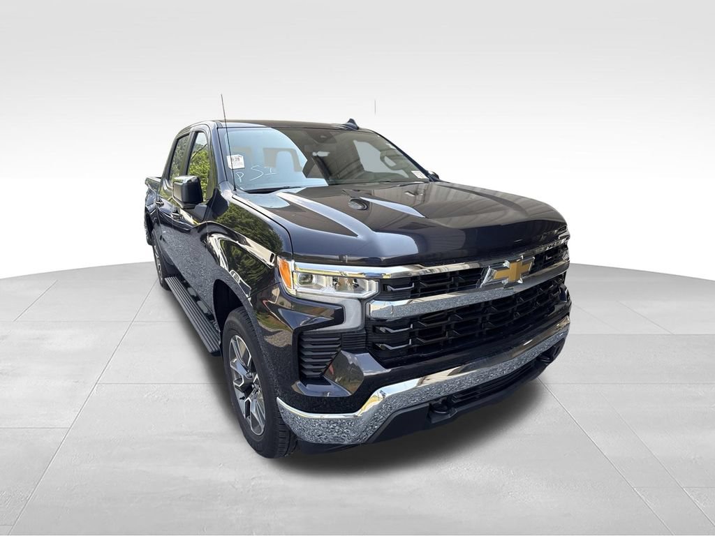 Used 2023 Chevrolet Silverado 1500 LT AWD/4WD image 3