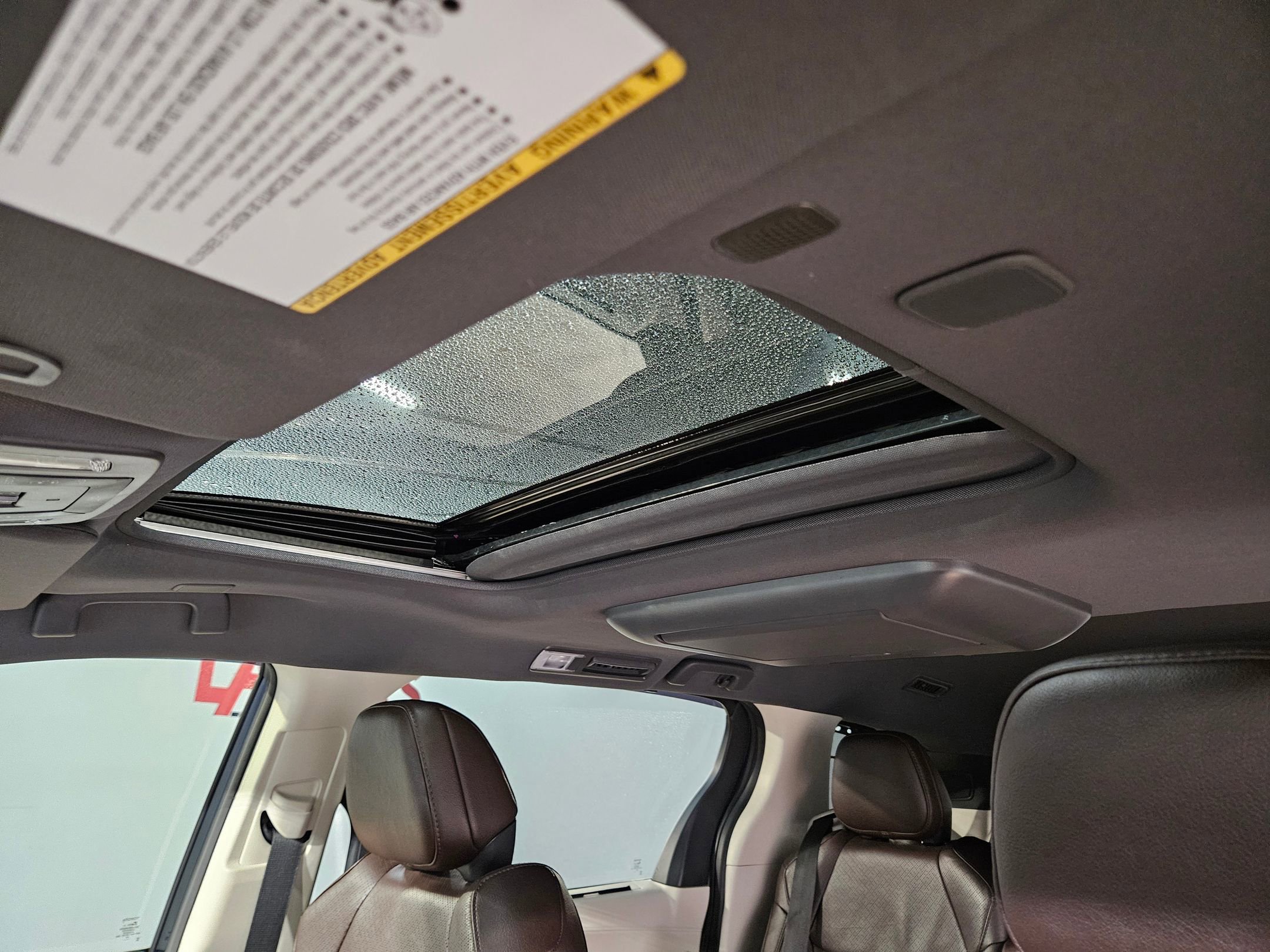 Used 2023 Toyota Sienna Platinum image 25