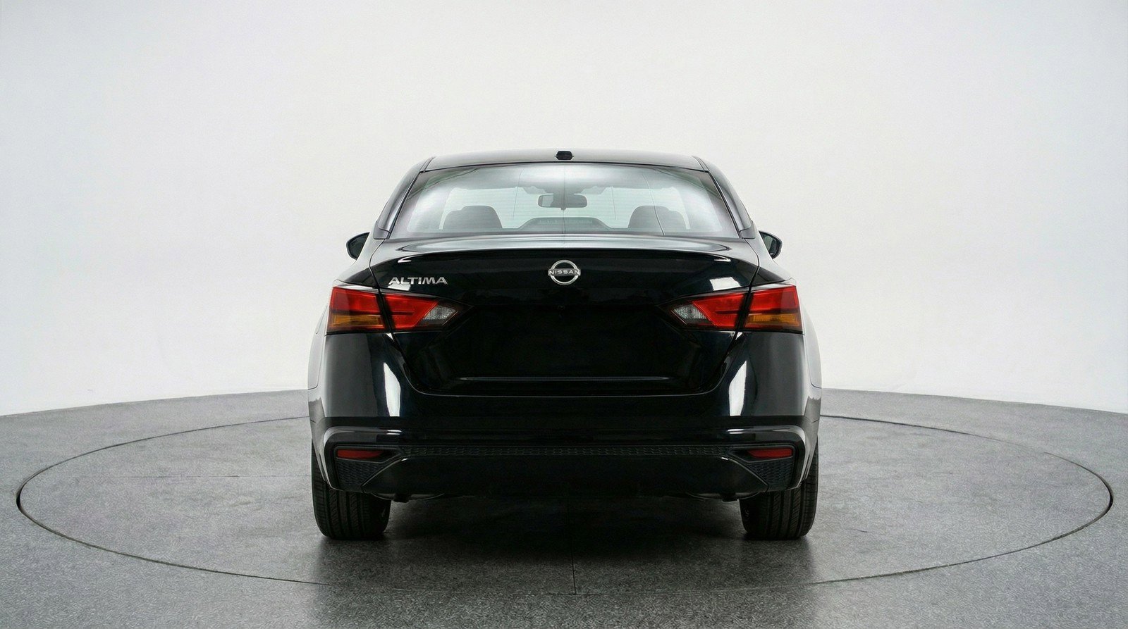 Used 2025 Nissan Altima 2.5 SV FWD image 7