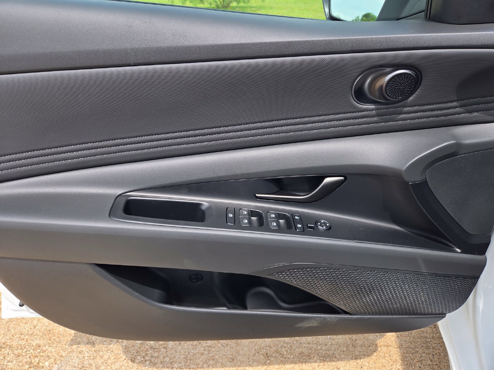 New 2026 Hyundai Elantra SEL Sport Premium FWD image 17