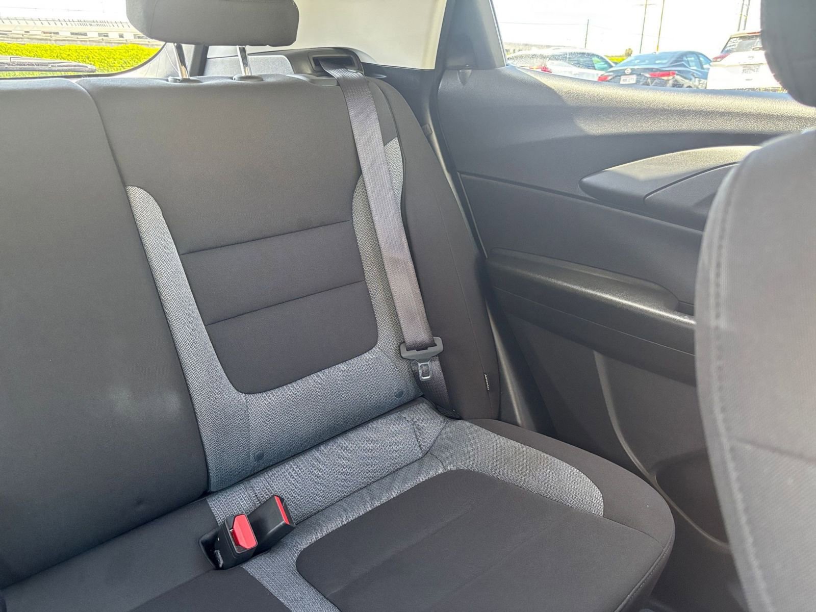 Used 2025 Chevrolet TrailBlazer LT FWD image 36