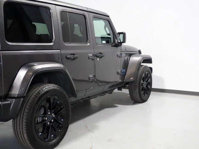 Used 2025 Jeep Wrangler 4xe Sahara w/ Safety Group AWD/4WD image 52
