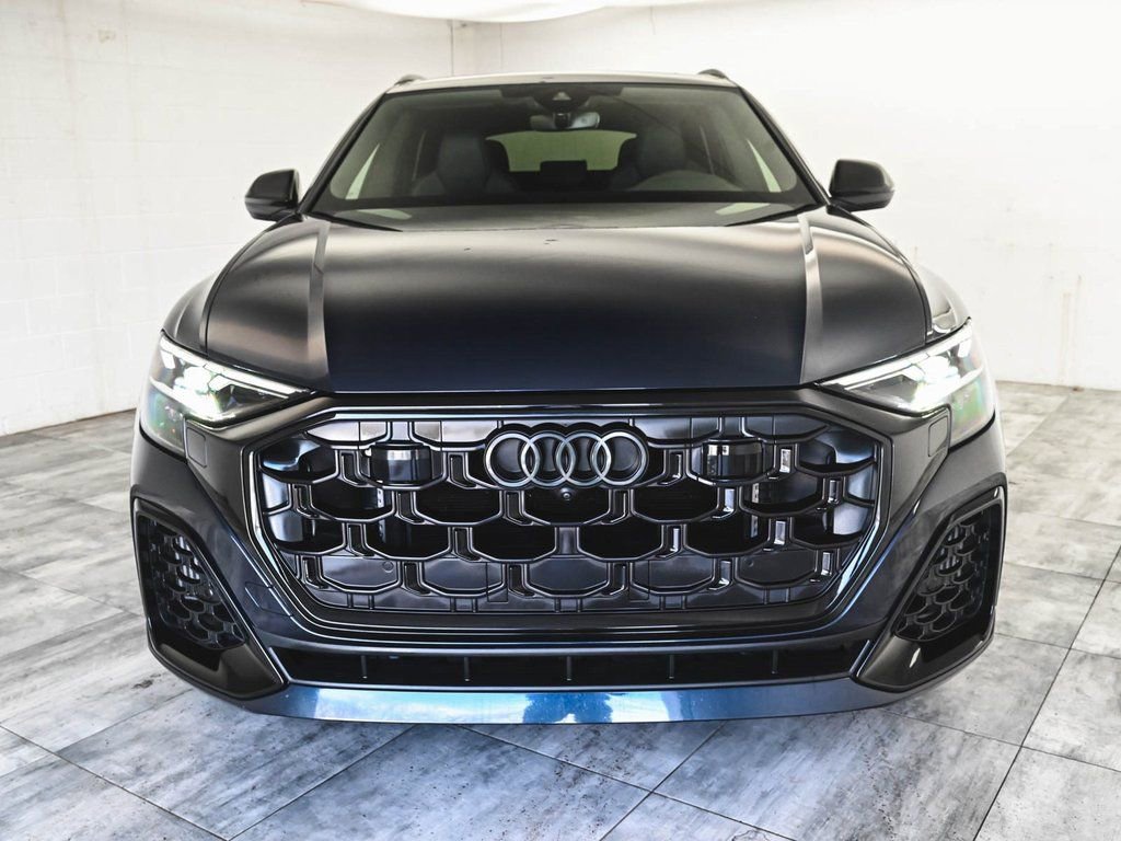 Used 2024 Audi SQ8 Premium Plus image 2