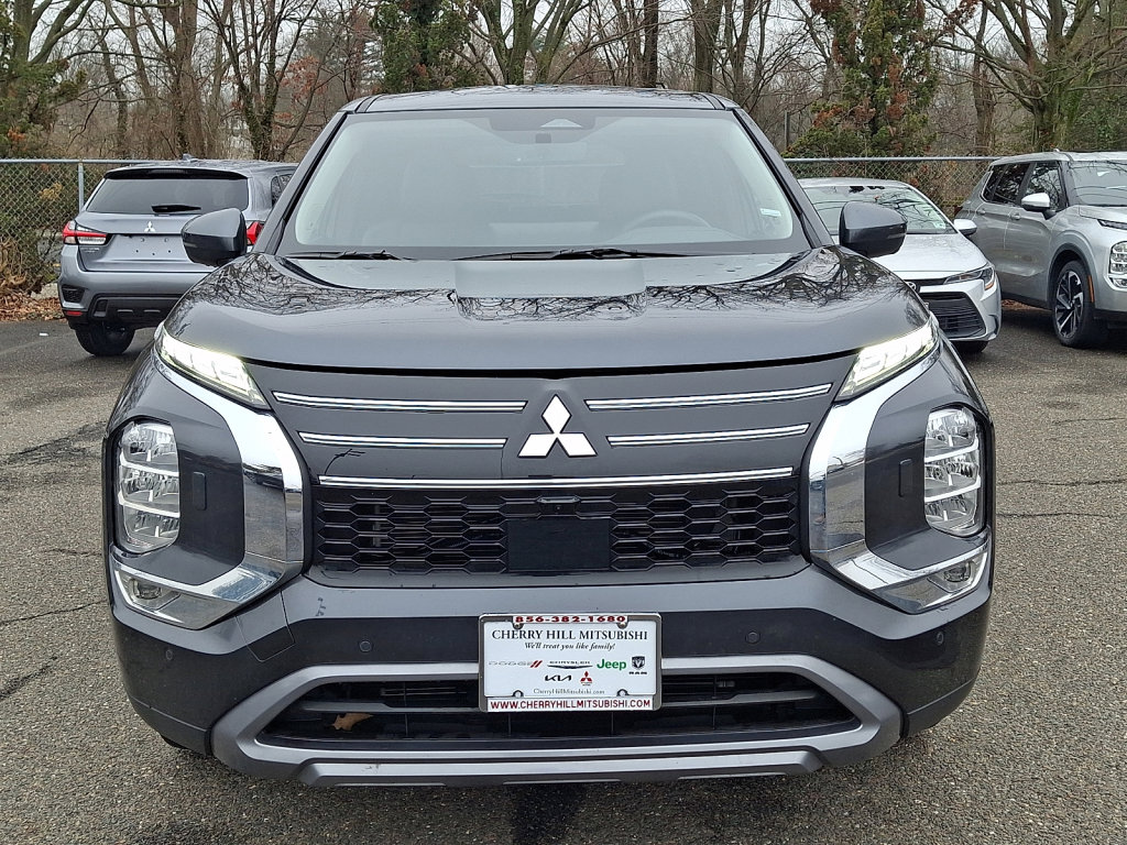 Used 2025 Mitsubishi Outlander SE AWD/4WD image 8
