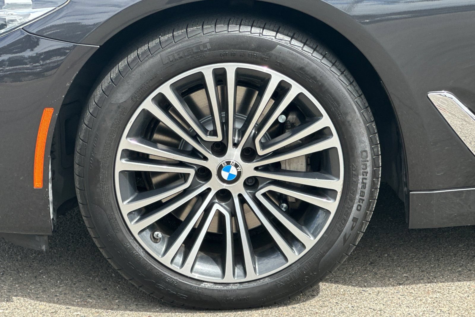 Used 2018 BMW 530i RWD image 24