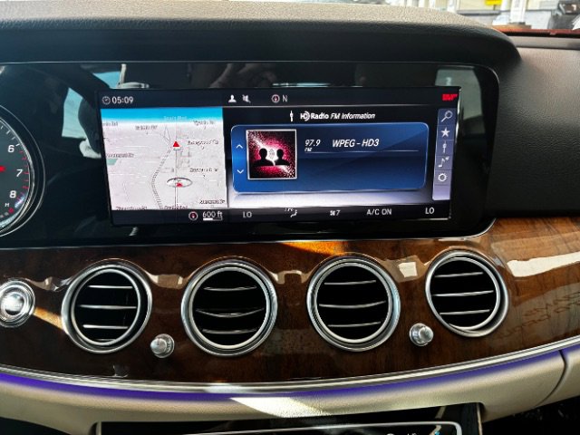 Used 2018 Mercedes-Benz E 300 w/ Premium 1 Package image 19