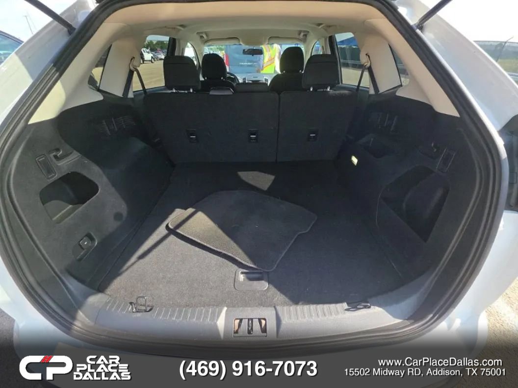 Used 2018 Ford Edge SE FWD image 20