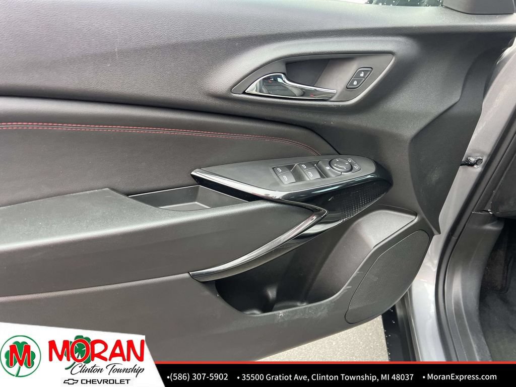 Certified 2024 Chevrolet Trax RS w/ Driver Confidence Package FWD image 15