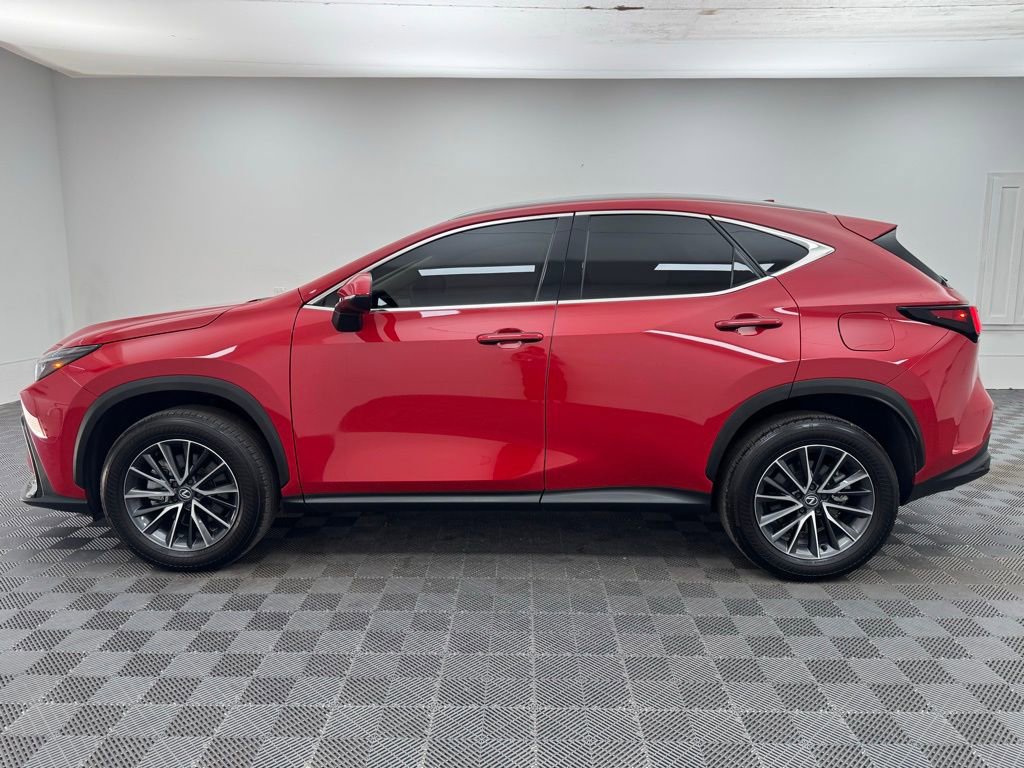 Used 2025 Lexus NX 250 FWD w/ Towing Package (2000 Lbs) image 13