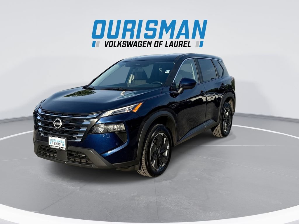 Used 2025 Nissan Rogue SV AWD/4WD image 4