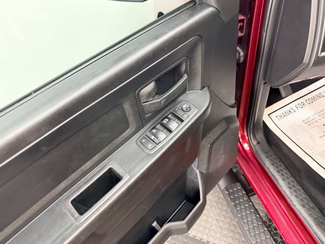 Used 2018 RAM 1500 Express AWD/4WD image 21