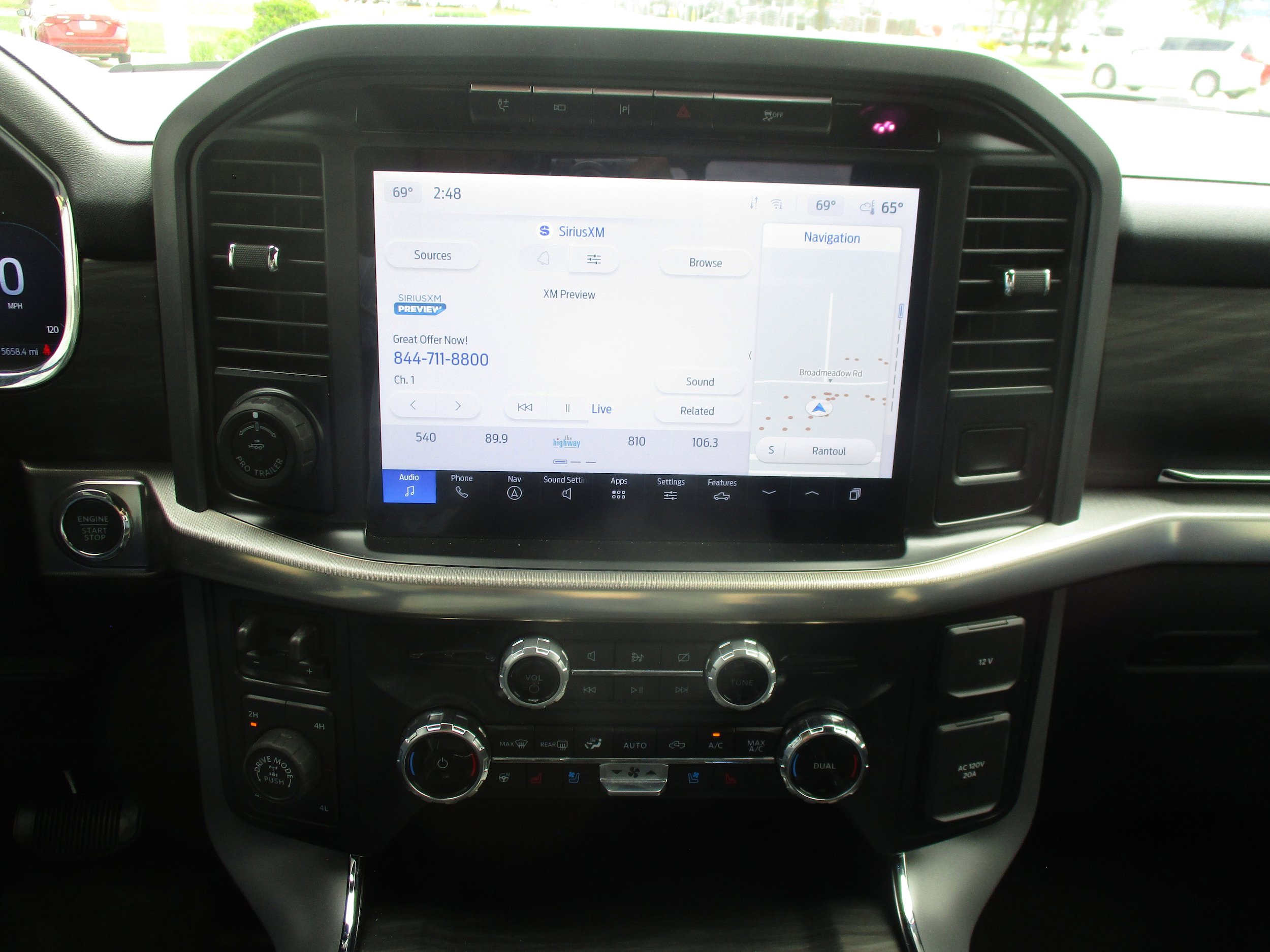 Used 2024 Ford F150 Lariat w/ Bed Utility Package AWD/4WD image 14