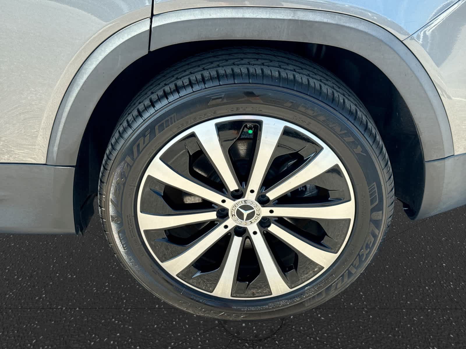Used 2023 Mercedes-Benz GLB 250 w/ Premium Package image 20