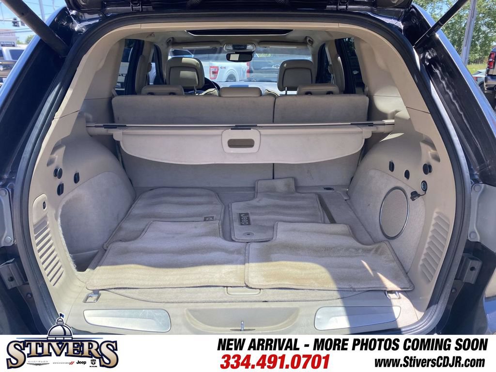 Used 2017 Jeep Grand Cherokee Overland w/ Jeep Active Safety Group AWD/4WD image 13