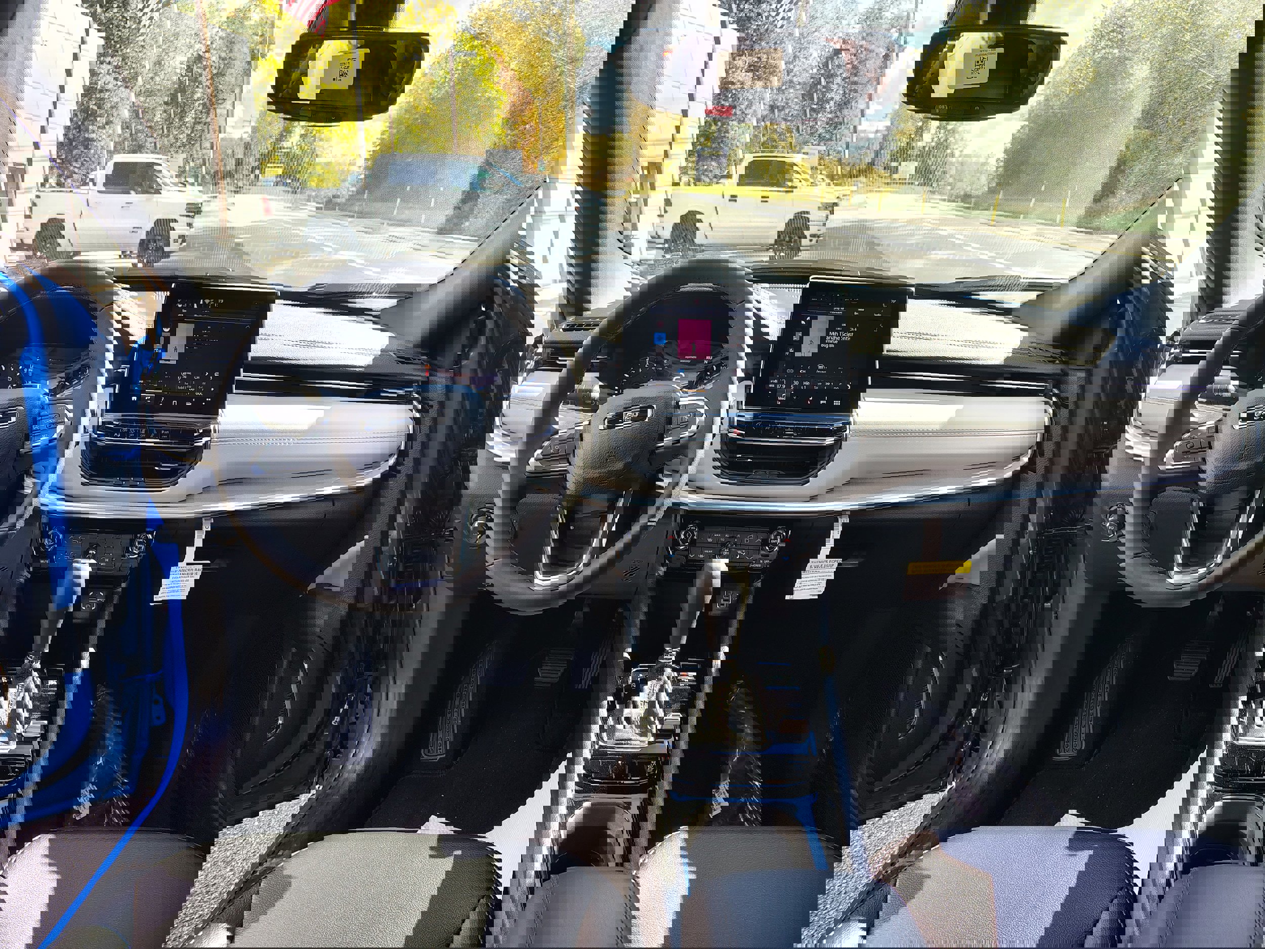 New 2026 Jeep Compass Limited image 23