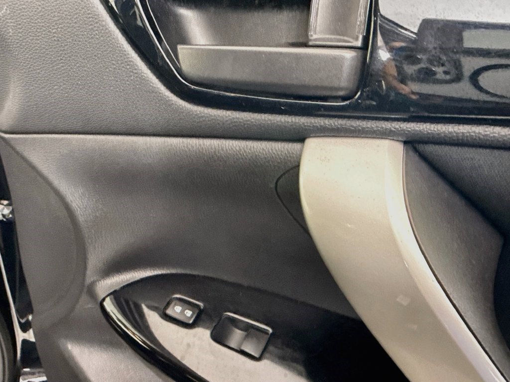 Used 2024 Mitsubishi Eclipse Cross LE AWD/4WD image 30