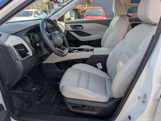 Used 2023 Nissan Rogue SL w/ SL Premium Package AWD/4WD image 17