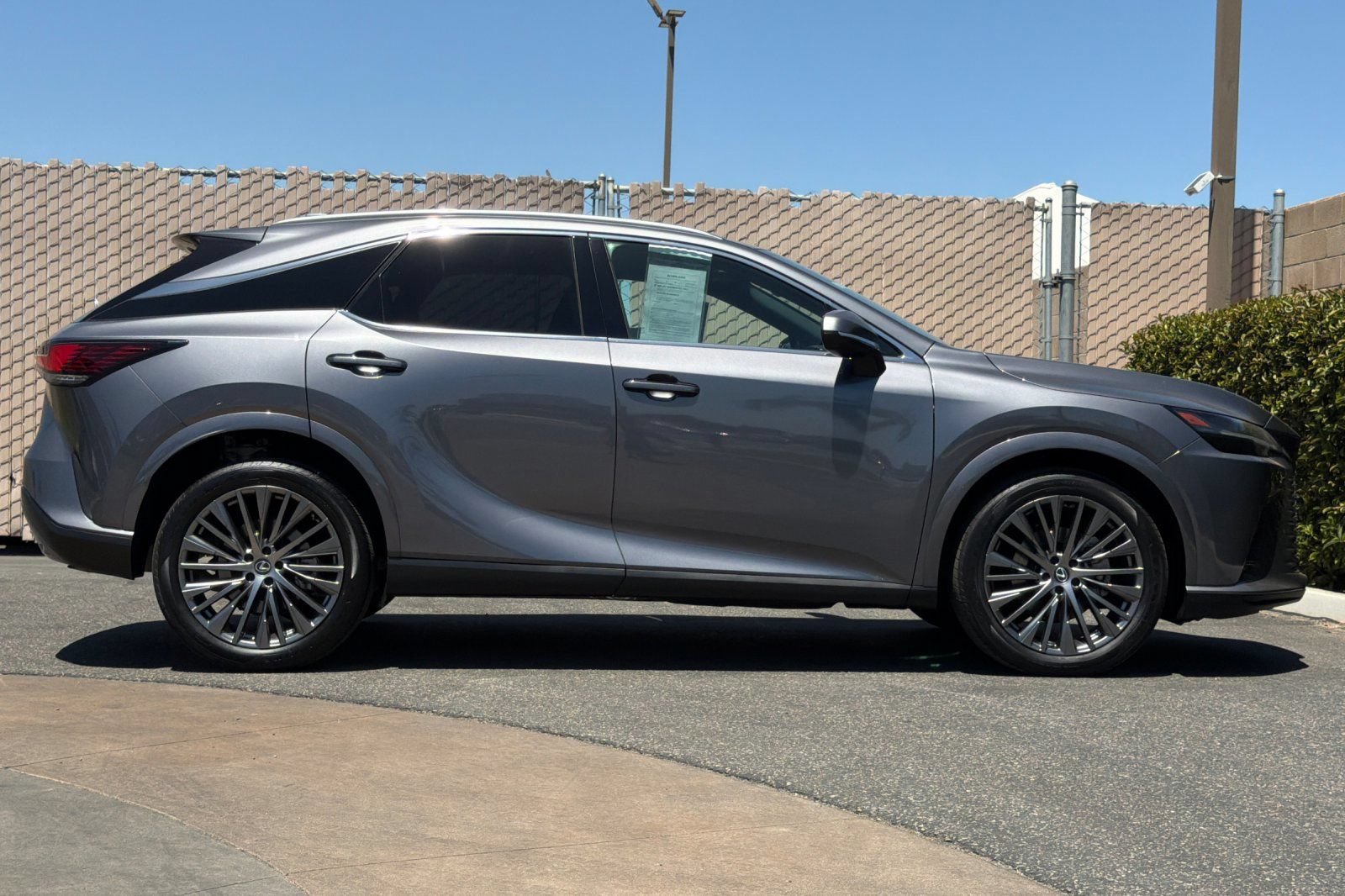 Certified 2023 Lexus RX 350 FWD w/ Accessory Package (Z1) image 3