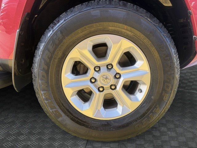 Used 2017 Toyota 4Runner SR5 image 8